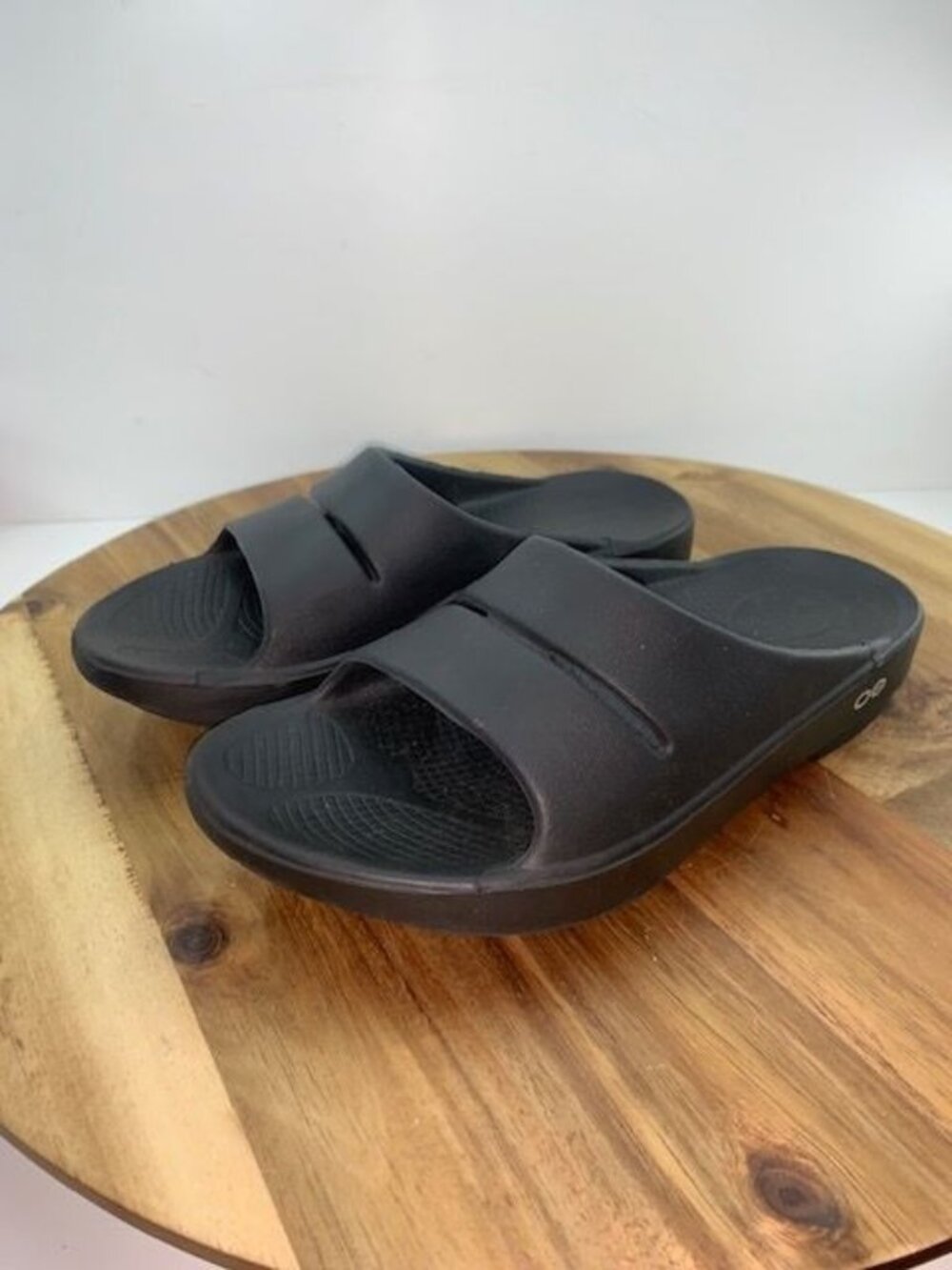OOFOS OOahh Slide Womens Size 7 Black Beach Casual Outdoor Slip On Sandals